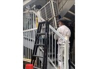 機器搬出中