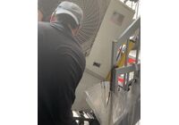 機器搬出中