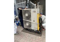 機器搬出中