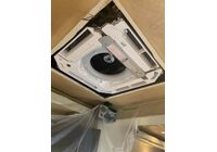 機器吊り込み中